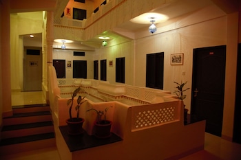 hotel nahargarh palace