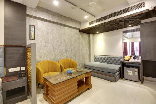 hotel shanti plaza