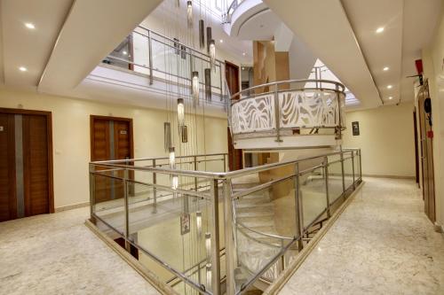 hotel shanti plaza