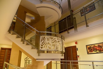 hotel shanti plaza
