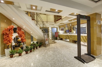 hotel shanti plaza