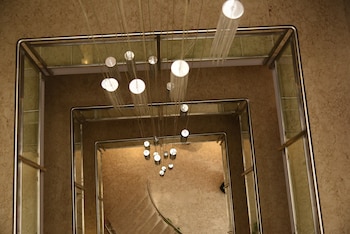 hotel shanti plaza