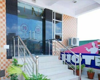 hotel apple 9 jaipur