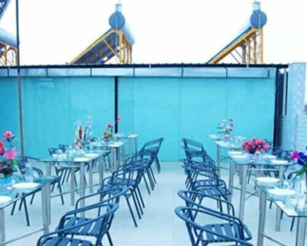 hotel apple 9 jaipur