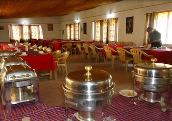 royal deluxe camp tents and cottages