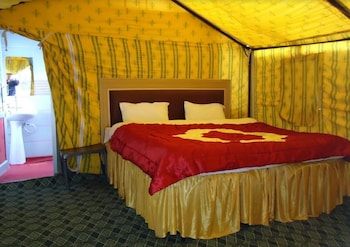 royal deluxe camp tents and cottages