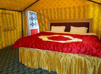 royal deluxe camp tents and cottages