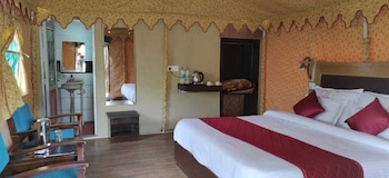 royal deluxe camp tents and cottages