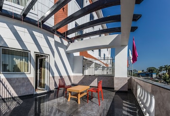 hotel suktara international