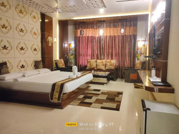hotel rajahamsa