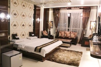 hotel rajahamsa