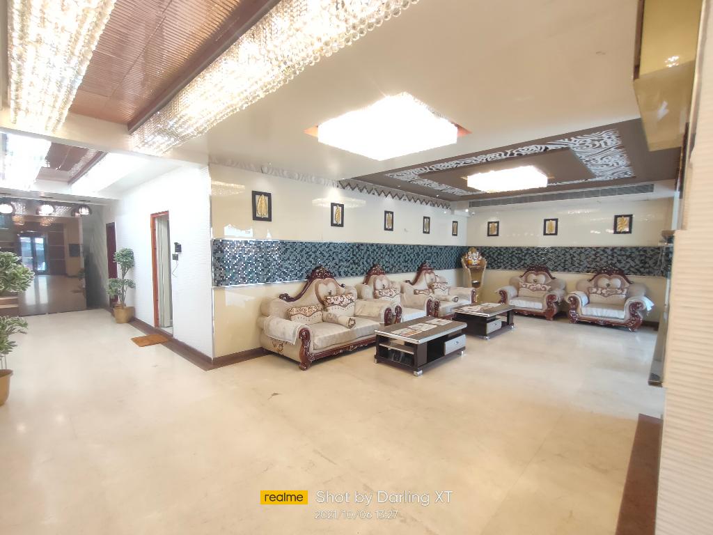 hotel rajahamsa