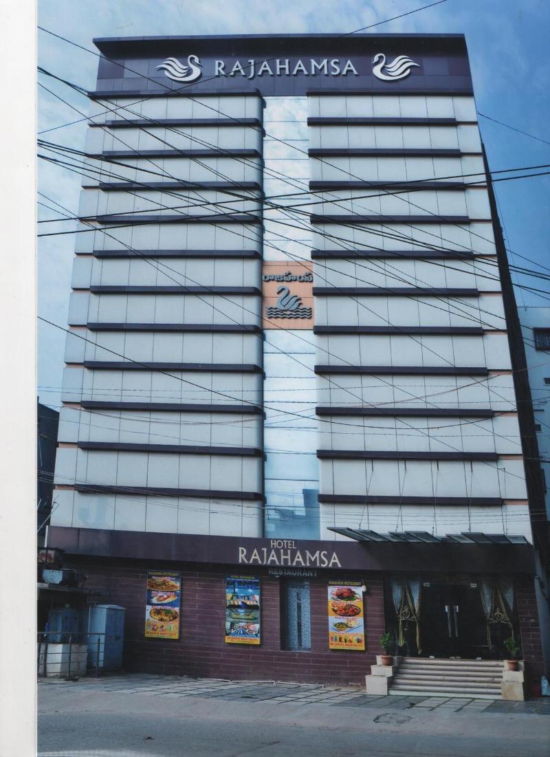 hotel rajahamsa