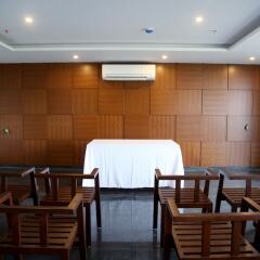 Genx Dwarawata Dharwad,Hubli>>Dharwad,3.5 star
