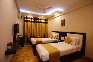 paradise ganga a river side hotel