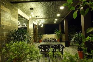 hotel ivy
