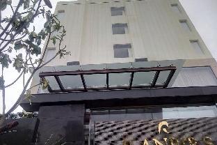 Hotel Ranbirs,Cp-125 Viraj Khand Rd, Viraj Khand,4 star