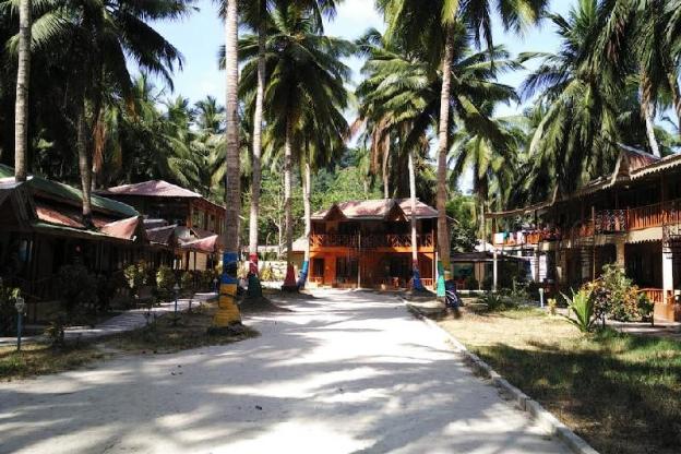 gold india beach resort
