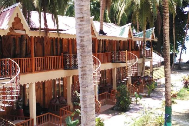 gold india beach resort