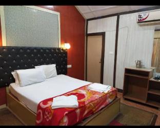 gold india beach resort