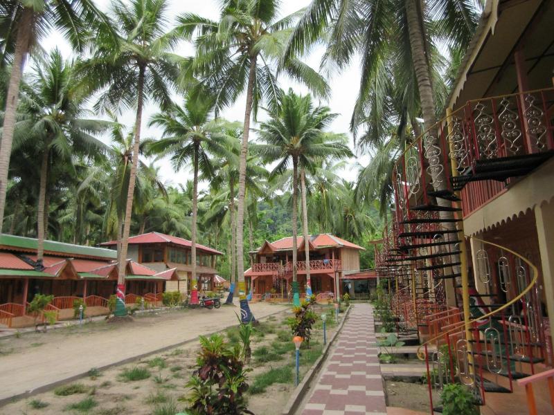 gold india beach resort
