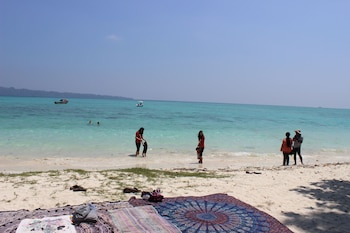 gold india beach resort