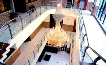 taraji resort hotel and restaurant