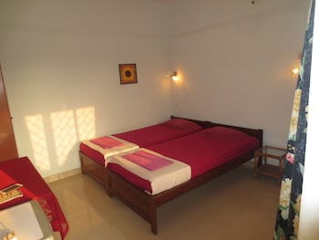 Sea Pearl Guest House,Candolim>>Baga,3 star