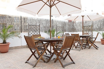 hostal europa punico