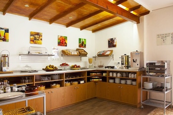 hostal europa punico