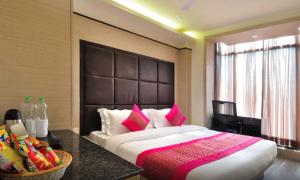 hotel royal grand opposite axis bank east patel nagar