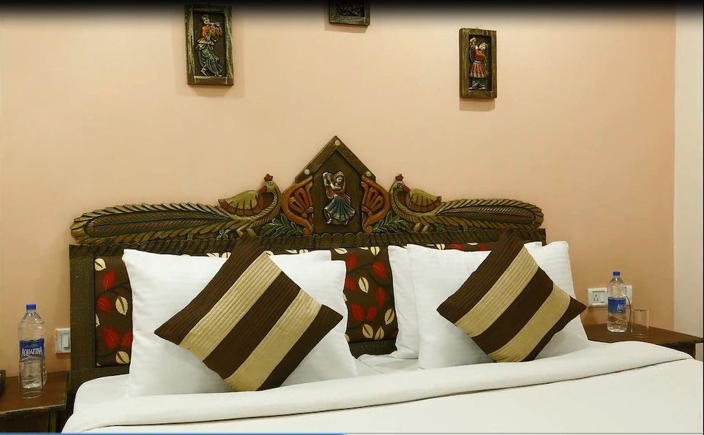 hotel green lotus dwarka