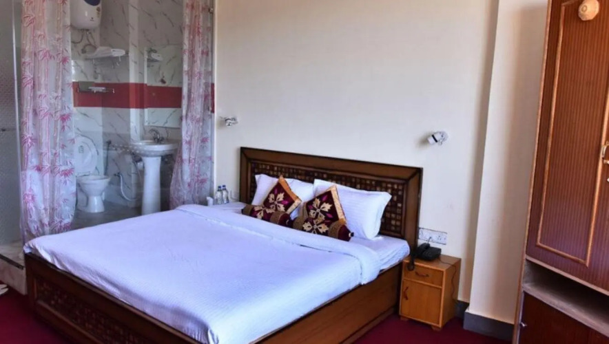 hotel shimla hills international