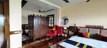 chamong chiabari mountain retreat