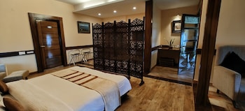 chamong chiabari mountain retreat