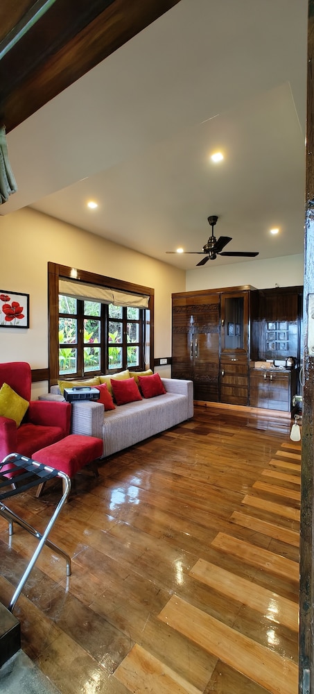 chamong chiabari mountain retreat