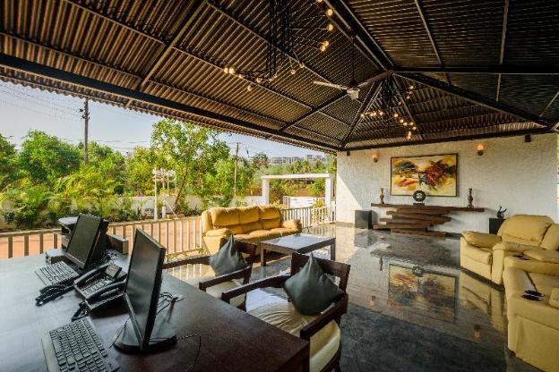 white woods resort and spa