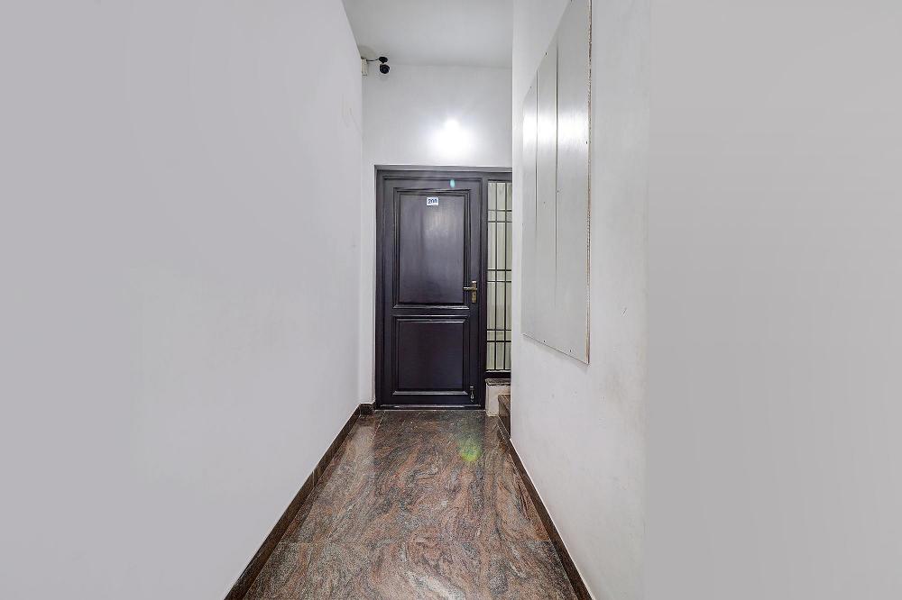 eben service apartment