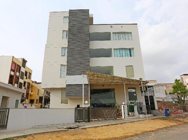 hotel shiv palace
