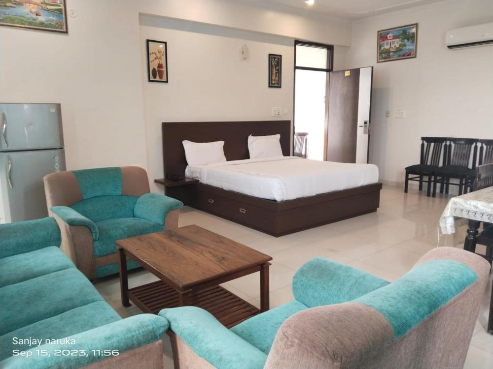 hotel shiv palace