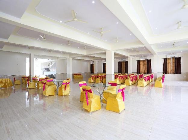 hotel shiv palace