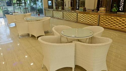 hotel shiv palace