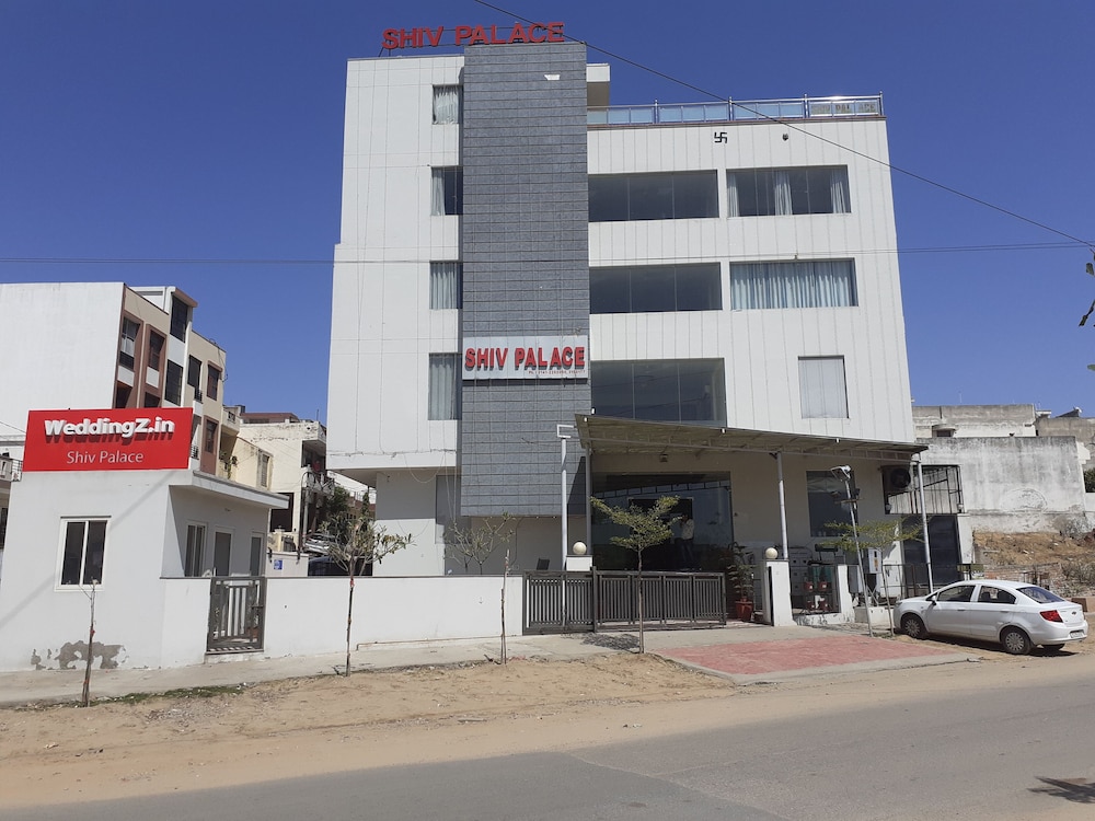 hotel shiv palace