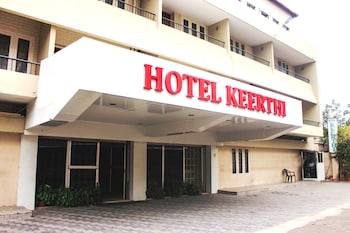 Keerthi Hotel