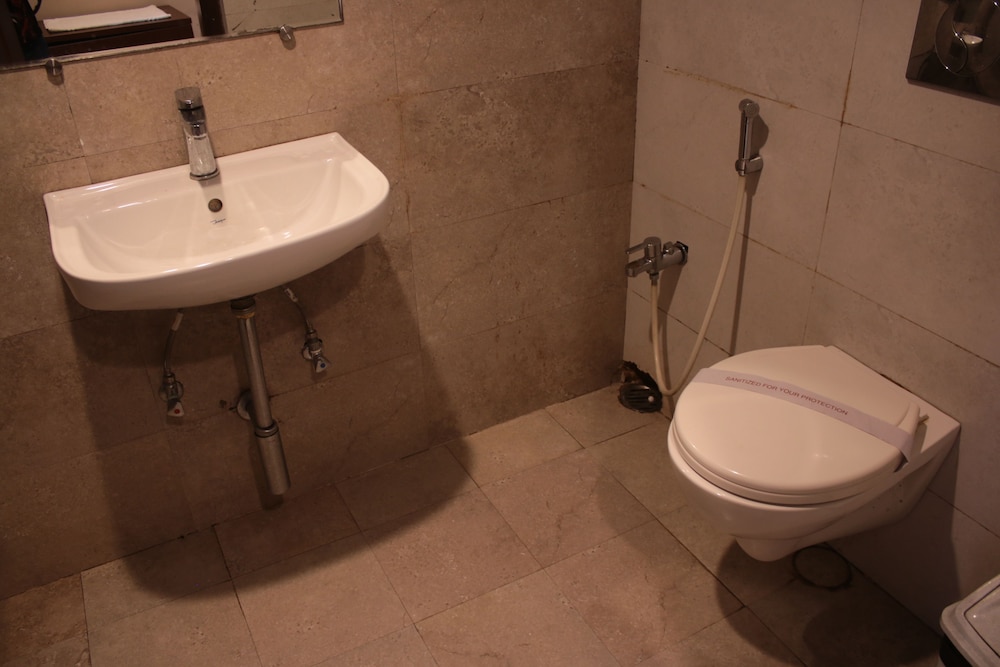 hotel shree hari grand