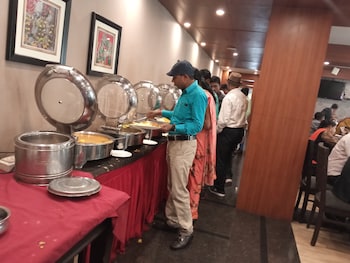 hotel shree hari grand