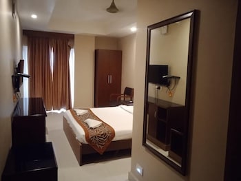 hotel shree hari grand