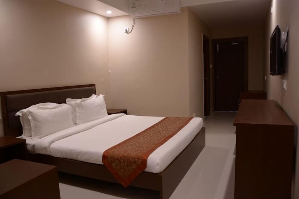 hotel shree hari grand