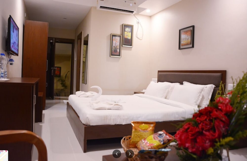 hotel shree hari grand