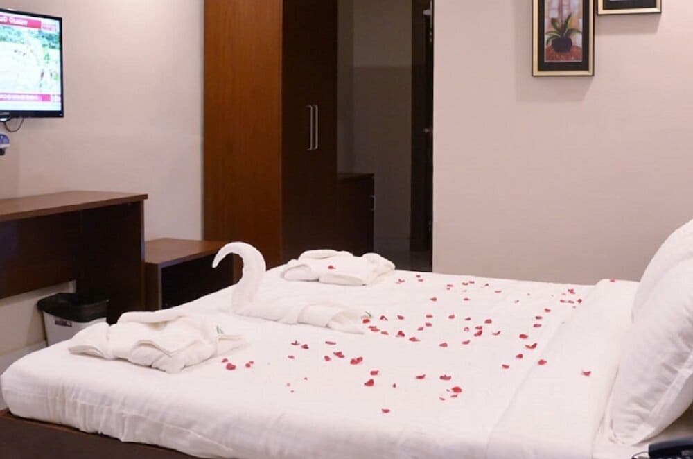 hotel shree hari grand